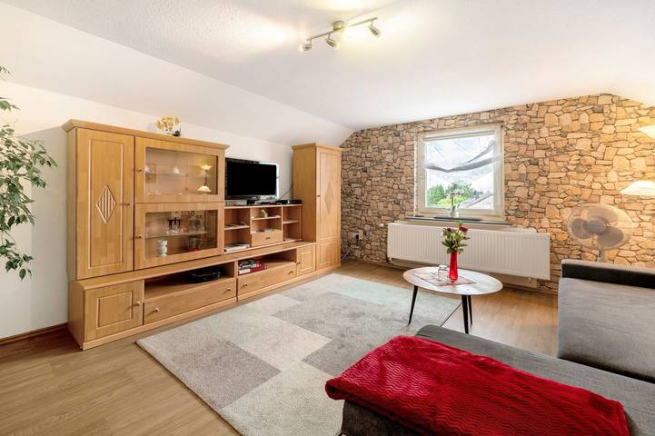 Apartamento entero, Apartamento moderno con balcón cerca del Calmont – oasis de bienestar en la Mosela in Beuren (Eifel), Cochem-Zell