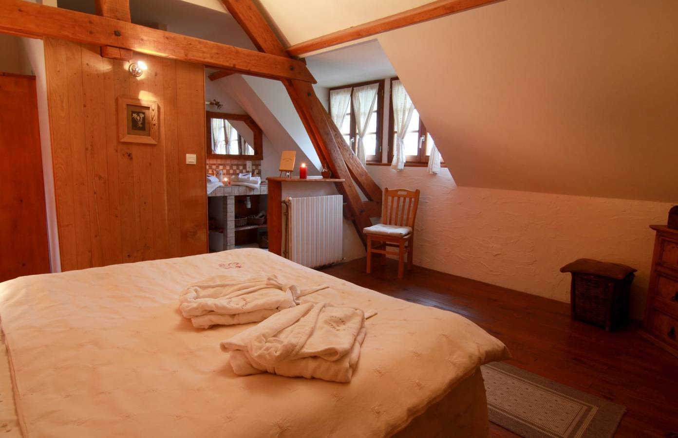 Relais de L'Empereur chambres d'hôtes - Chambre 4 Lustou in Sailhan, Pyrénées