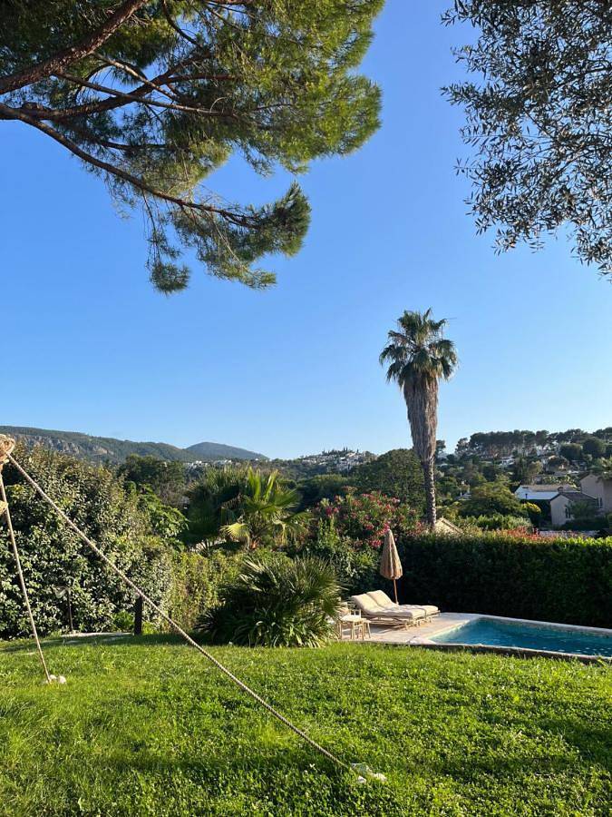 Location de chambre Villa les allamandas in Mandelieu-la-Napoule, Côte méditerranéenne (France)