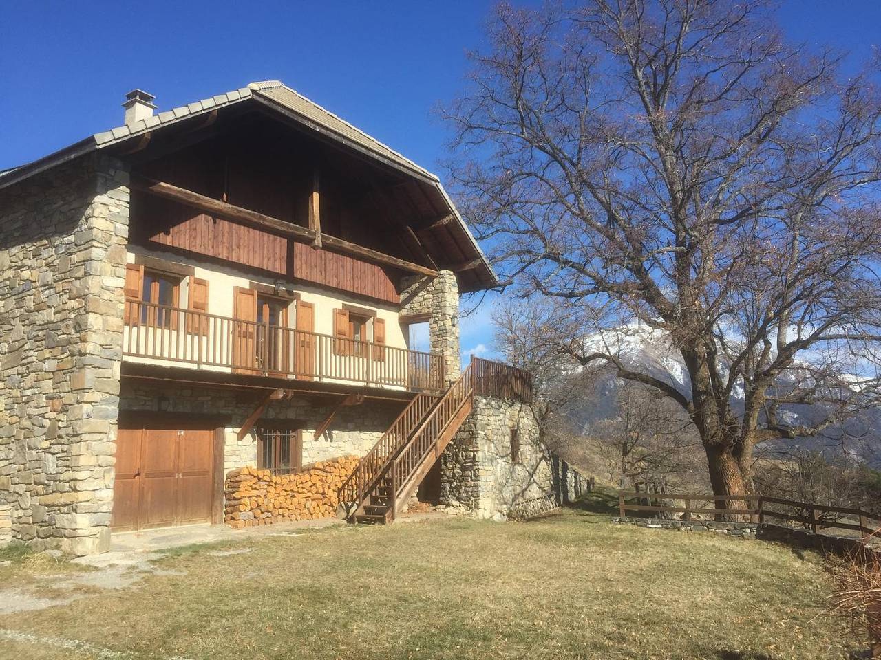 Magnifique maison en balcon sur la Durance in Embrun, Nationalpark Écrins
