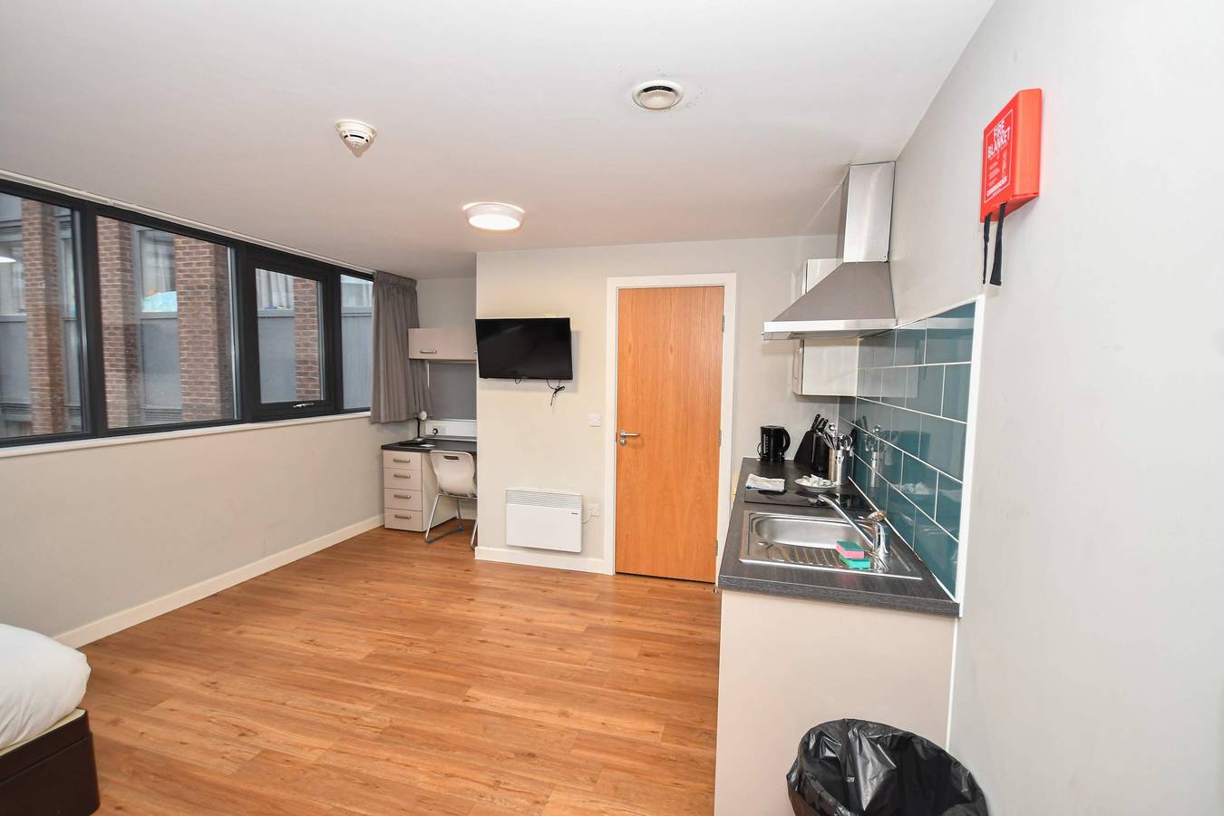 Entire holiday apartment, Convenient Budget Studio in Central Sheffield in Sheffield, South Yorkshire