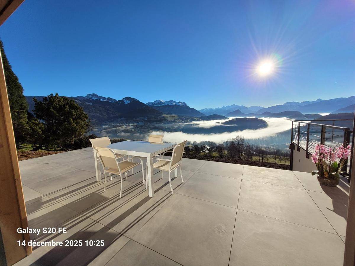 Appartement entier, Vue exceptionnelle sur les Alpes in Onnion, Région de Bonneville