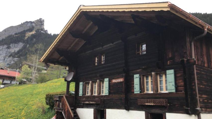 Ferienhaus für 6 Personen, mit Terrasse und Garten sowie Ausblick im Berner Oberland - 2