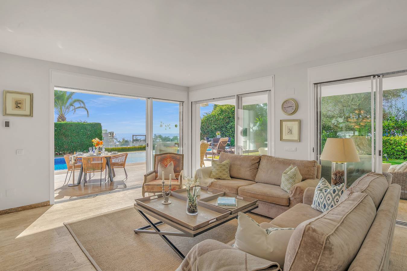 Villa Molly - Elegant Beachside Home in Marbella Oost, Marbella