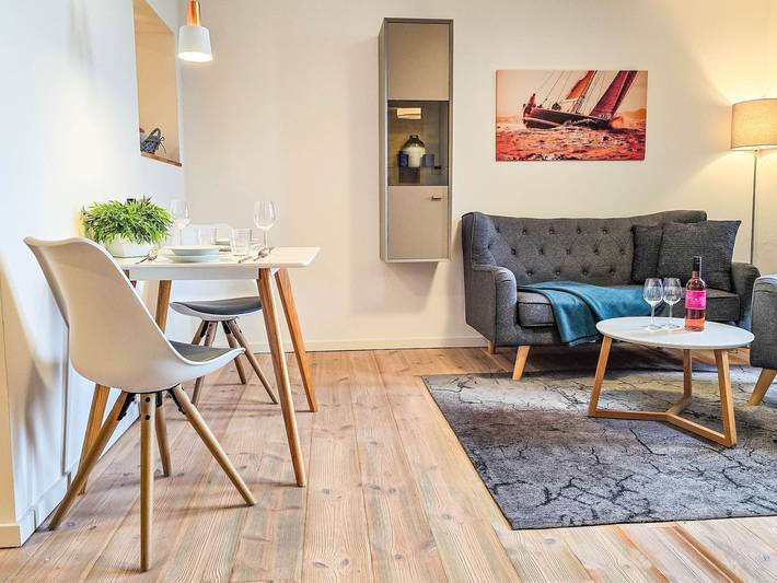 Ferienwohnung für 2 Personen, mit Ausblick und Balkon sowie Seeblick, mit Haustier in Barth - 3