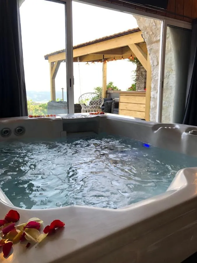 Alojamiento y desayuno para 2 personas, con piscina y vistas al lago además de terraza y vistas - 1