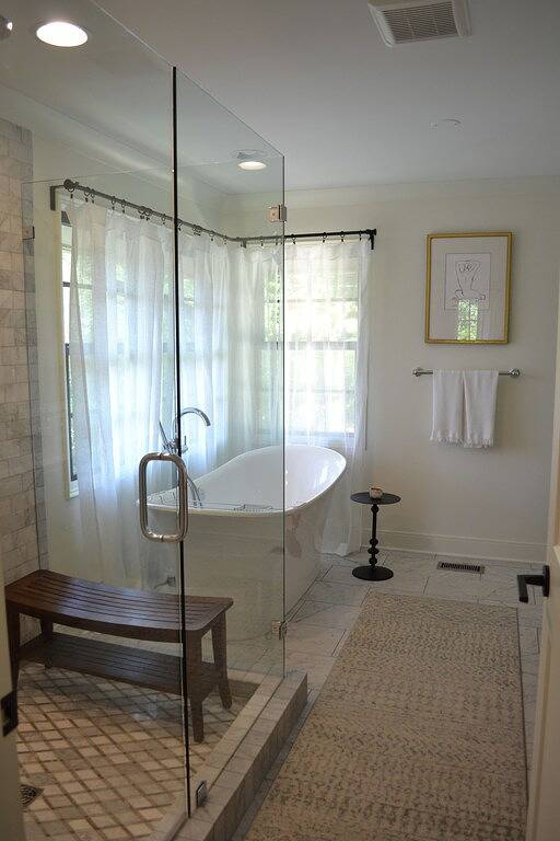 On Lake Tuscaloosa with Covered Dock - 3 King beds 3 1/2 bath Plus Bunk Room in Tuscaloosa, Tuscaloosa County