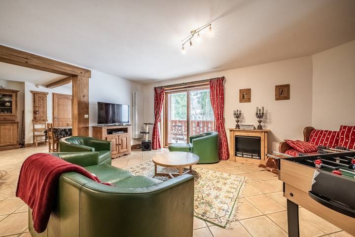 Chalet pour 10 personnes, avec balcon, adapté aux familles à Morillon
