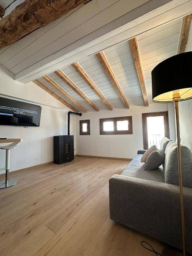 Apartamento para 4 personas, con terraza y vistas en Puigcerdá