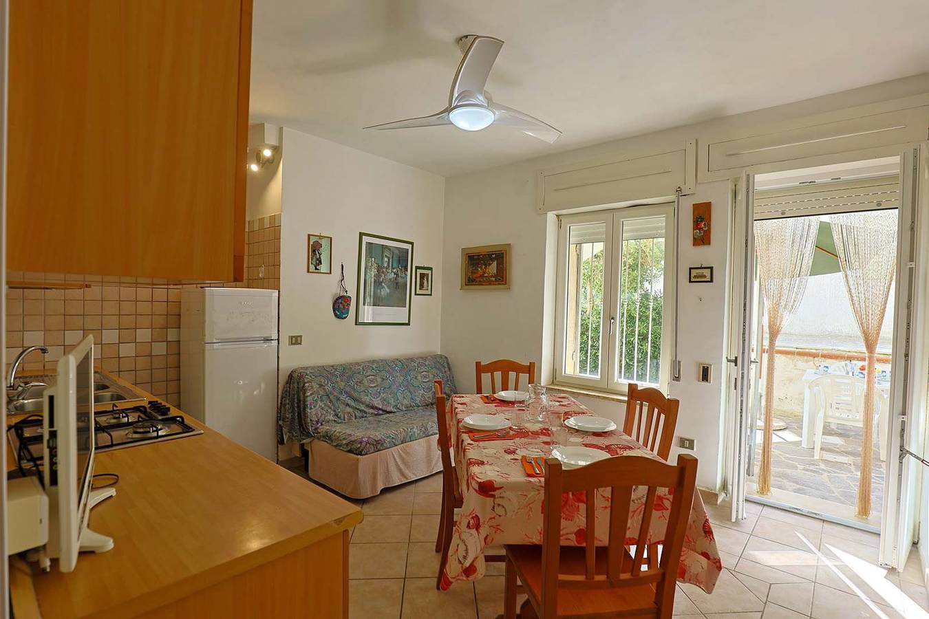 Casa Laura 4 a soli 20 mt dalla spiaggia di San Pietro in Bevagna in Manduria, Golfo di Taranto
