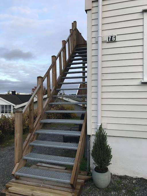 Ganze Wohnung, Topp moderne suite. in Larvik