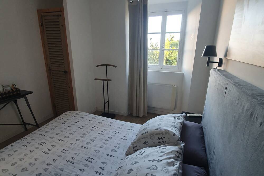 Chambres double côté cour ou port de La Flotte in La Flotte, Région de La Rochelle