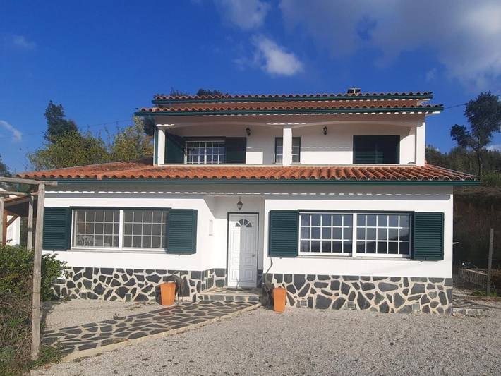 Casa de férias para 10 pessoas, com Varanda e Terraço e ainda Jardim and Piscina em Piódão