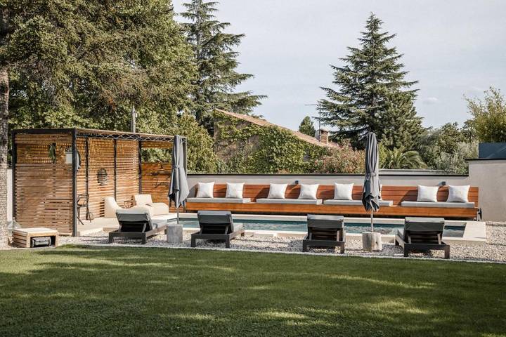 Chambre d’hôte pour 2 personnes, avec Terrasse ainsi que Jardin et Piscine à Les Angles (Gard)