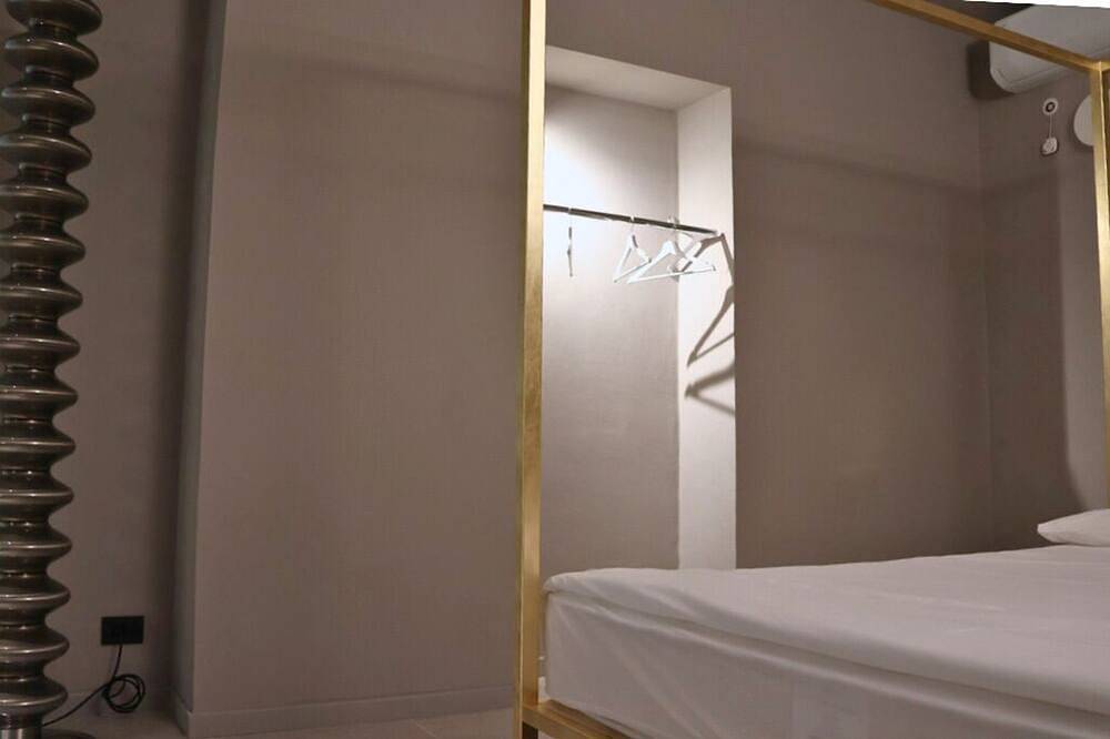 In the heart of the city center, just minutes away from major attractions in Biella, Biella Provinz