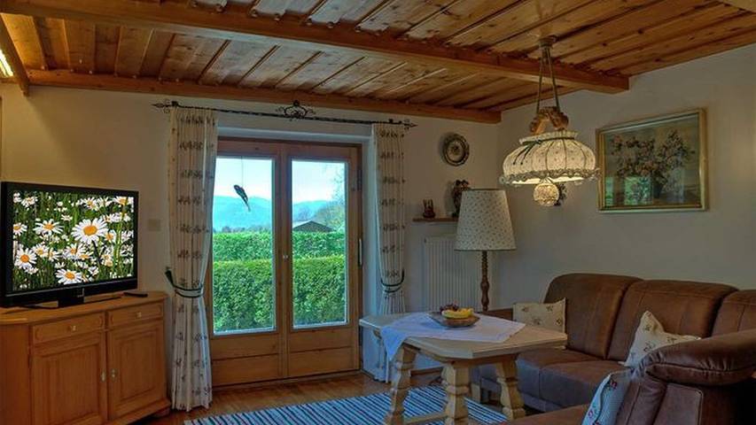 Holiday apartment for 4 people, with view and terrace as well as garden - 1