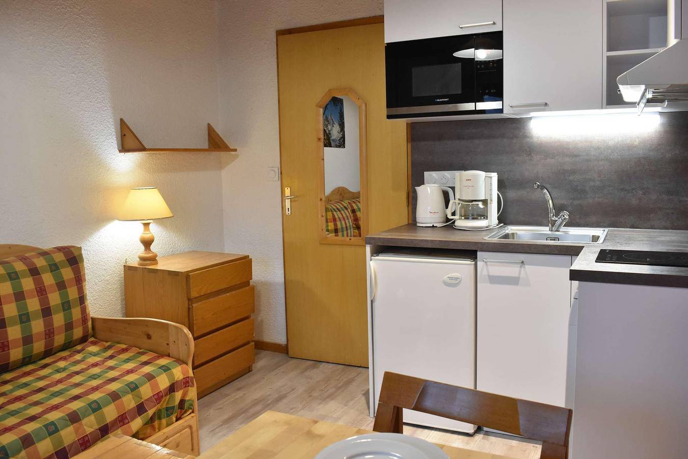 Ganze Wohnung, Résidence les Merisiers - Studio für 2 Personen (A08) in Les Allues, Les Trois Vallées