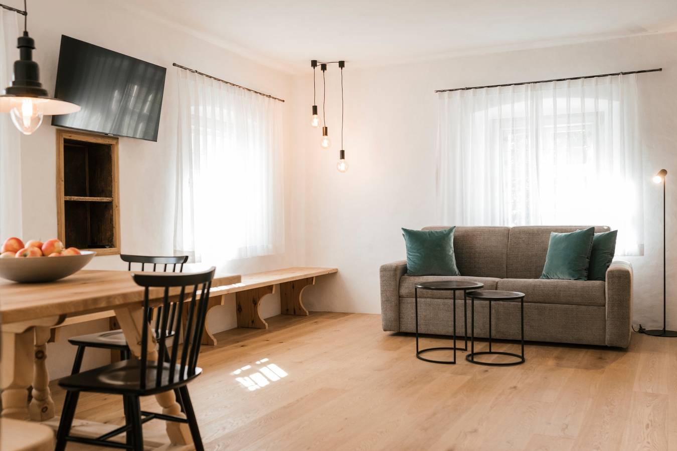 Ganze Wohnung, Apartment „Ludwig“ mit Bergblick, privater Terrasse und Wlan in Nals, Nonsberggruppe