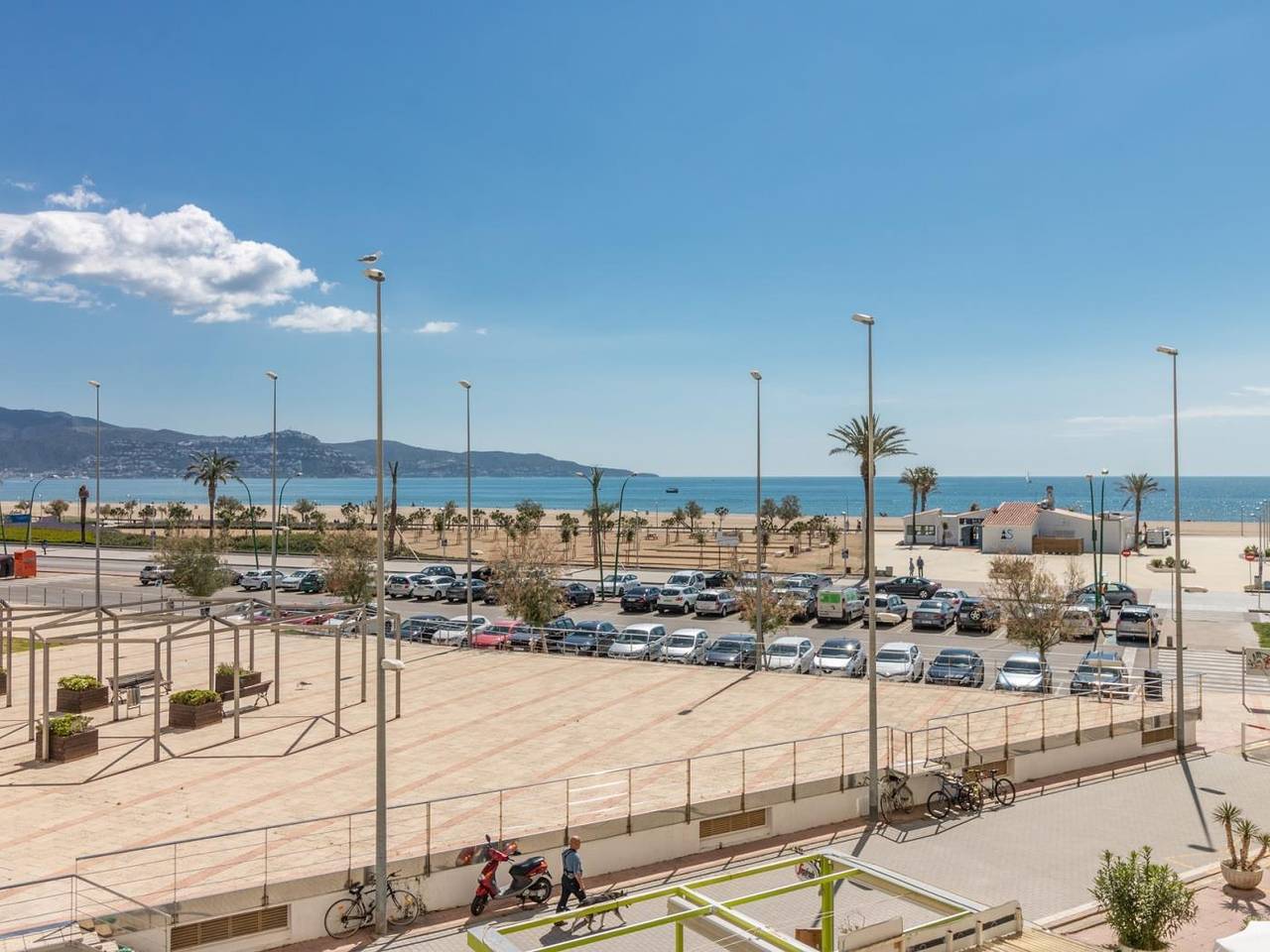 Appartamento intero, Appartamento vacanze per 6 persone con vista oceano in Platja d'Empuriabrava, Empuriabrava