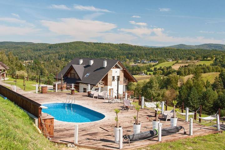 Apartament wakacyjny dla 8 osób, z basen i ogród oraz jacuzzi i sauna, Dla rodziny w Solina