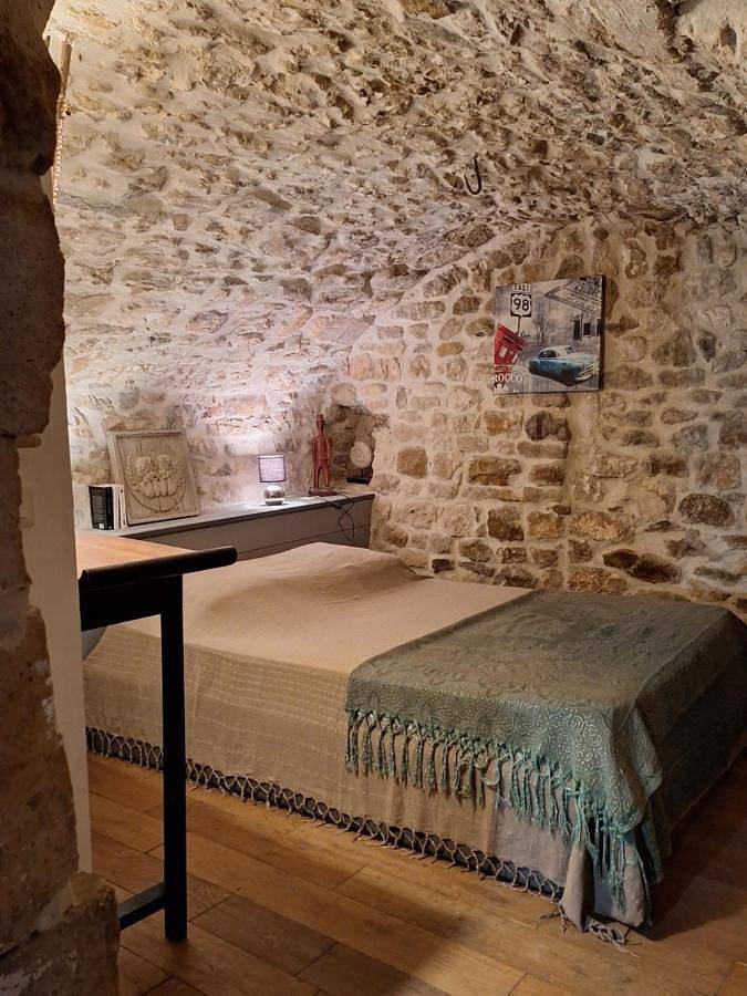 La chambre secrète in Aiguèze, Gorges de l’Ardèche