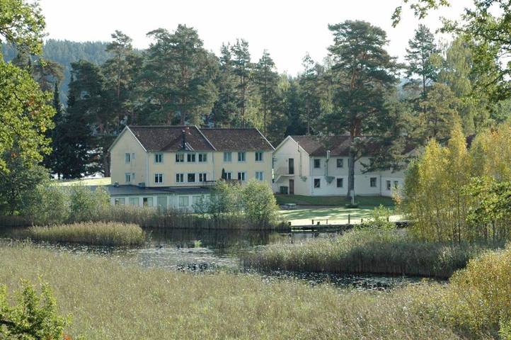 Hostel für 2 Personen, mit Terrasse und Garten sowie Sauna und Seeblick