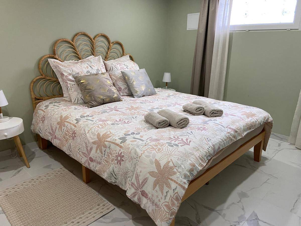 Appartement entier, Appartement Cosy Le Lys Vert à 40mn de Paris in Dammarie-les-Lys, Seine-et-Marne
