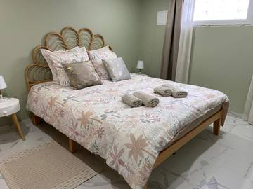 Gîte pour 5 personnes, avec jardin à Dammarie-les-Lys