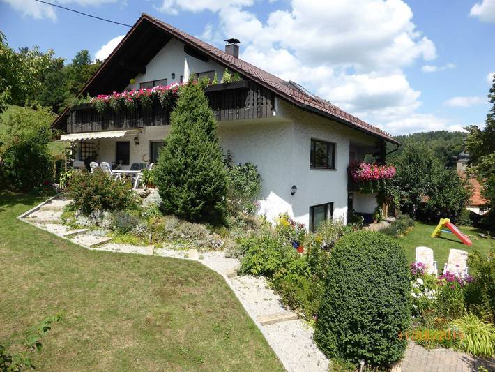 Hütte für 4 Personen, mit Terrasse und Garten in der Fränkische Schweiz