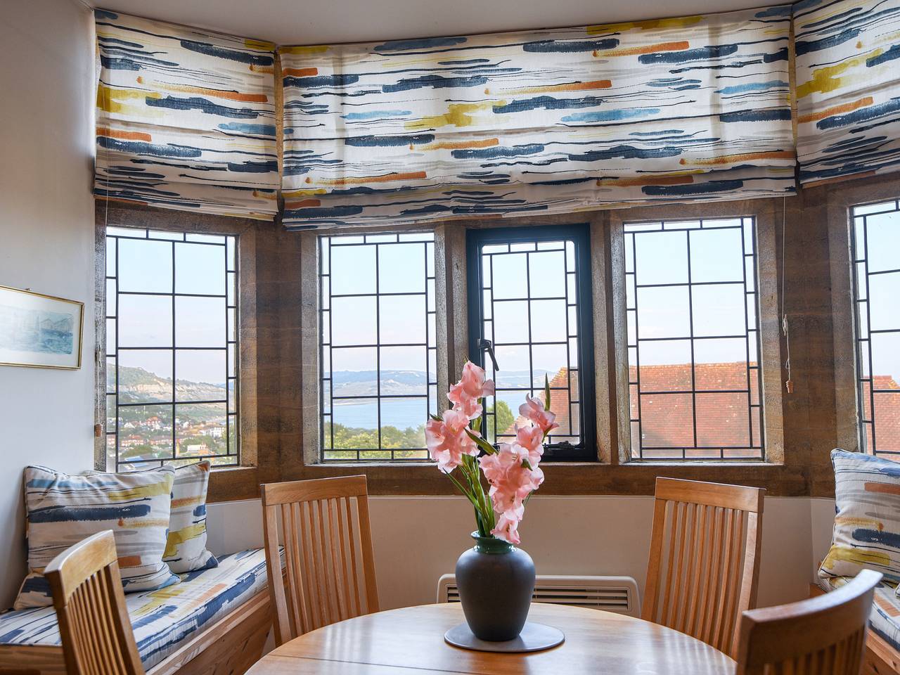 Entire apartment, 3 Coram Tower in Lyme Regis, Dorset