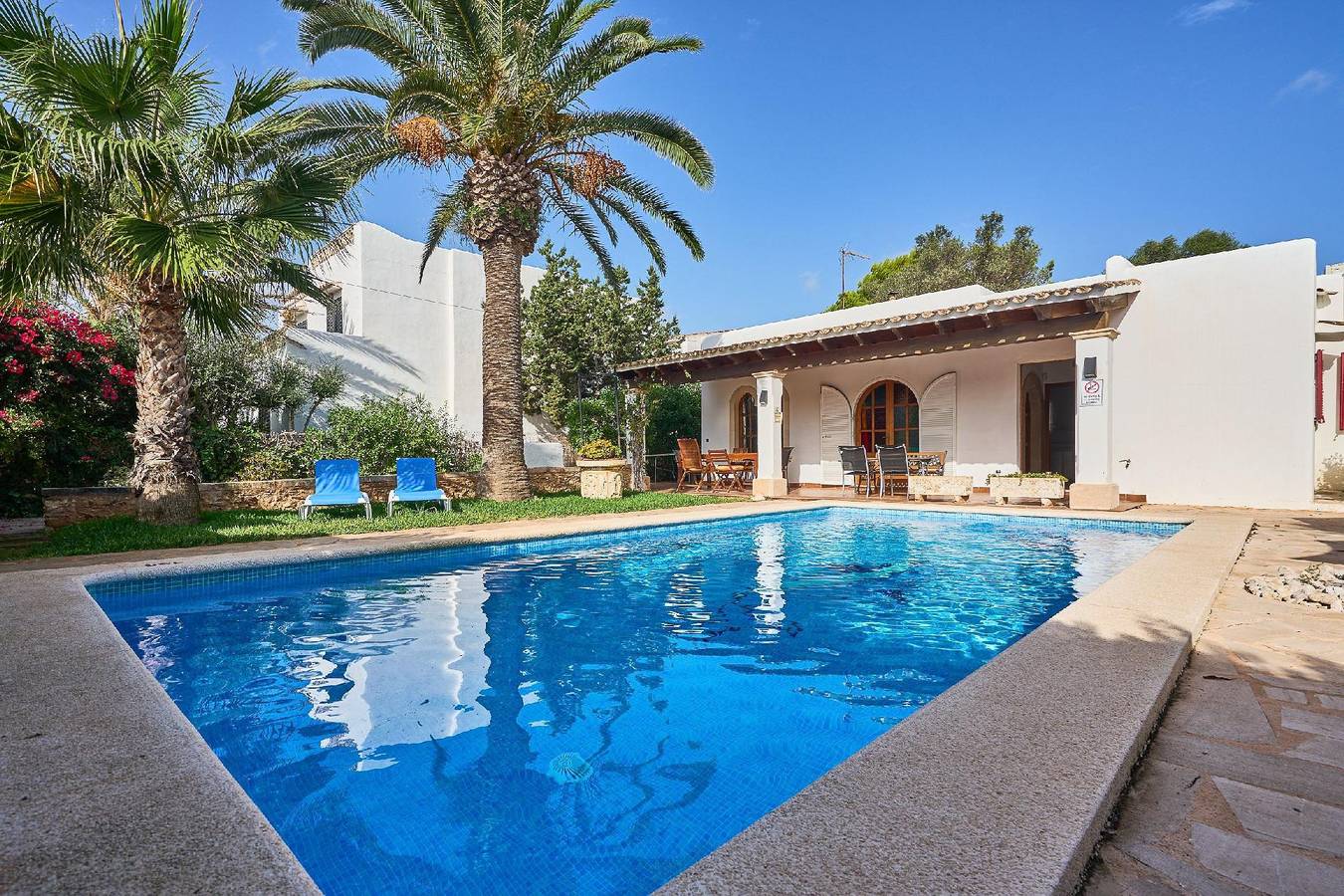 Komfortables Ferienhaus mit privatem Pool und Grillbereich in Cala D'or, Santanyí