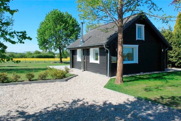 Ferienhaus für 4 Personen, mit Terrasse und Garten in Beldorf
