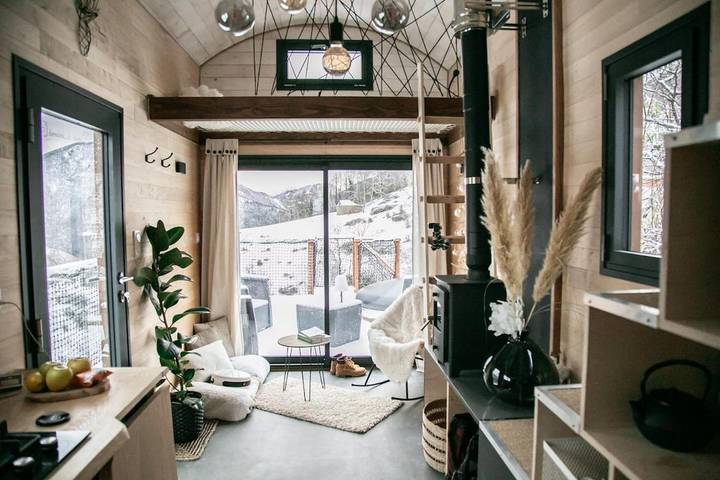 Maison de vacances pour 3 personnes, avec jardin et piscine ainsi que terrasse et vue