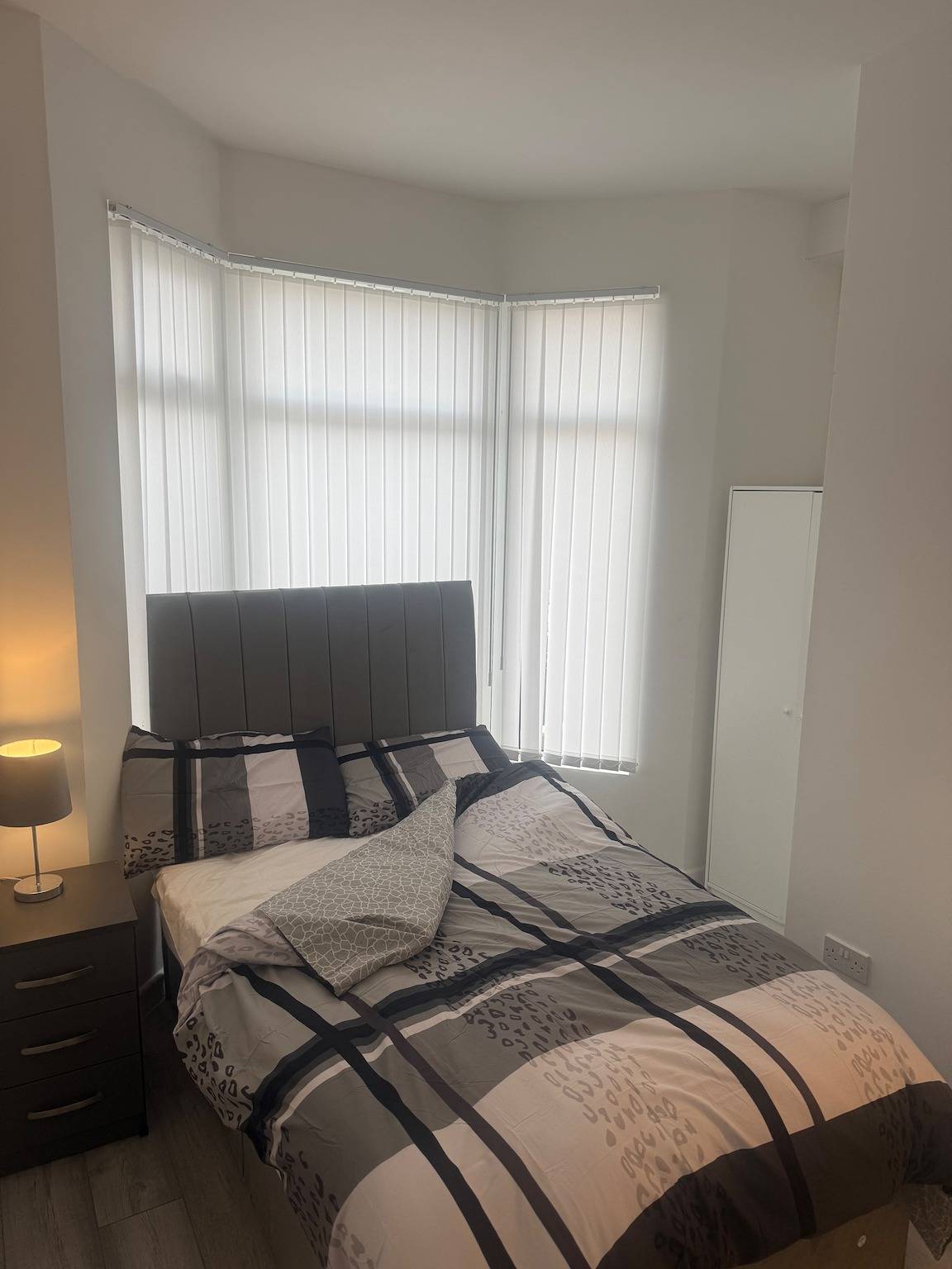 Stylish Dream Home with 4 En-Suite Bedrooms in Liverpool, Merseyside