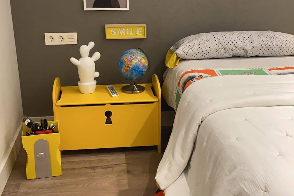 Entire apartment, Brisasvtsansebastian \"Txurruka\" Plaza Guipúzcoa Reate Ess02939 in Playa de la Concha, San Sebastian