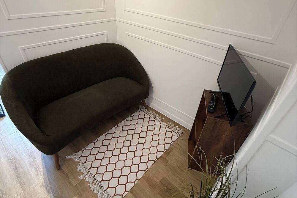 Entire apartment, The little cocoon in Vierzon, Vierzon Region