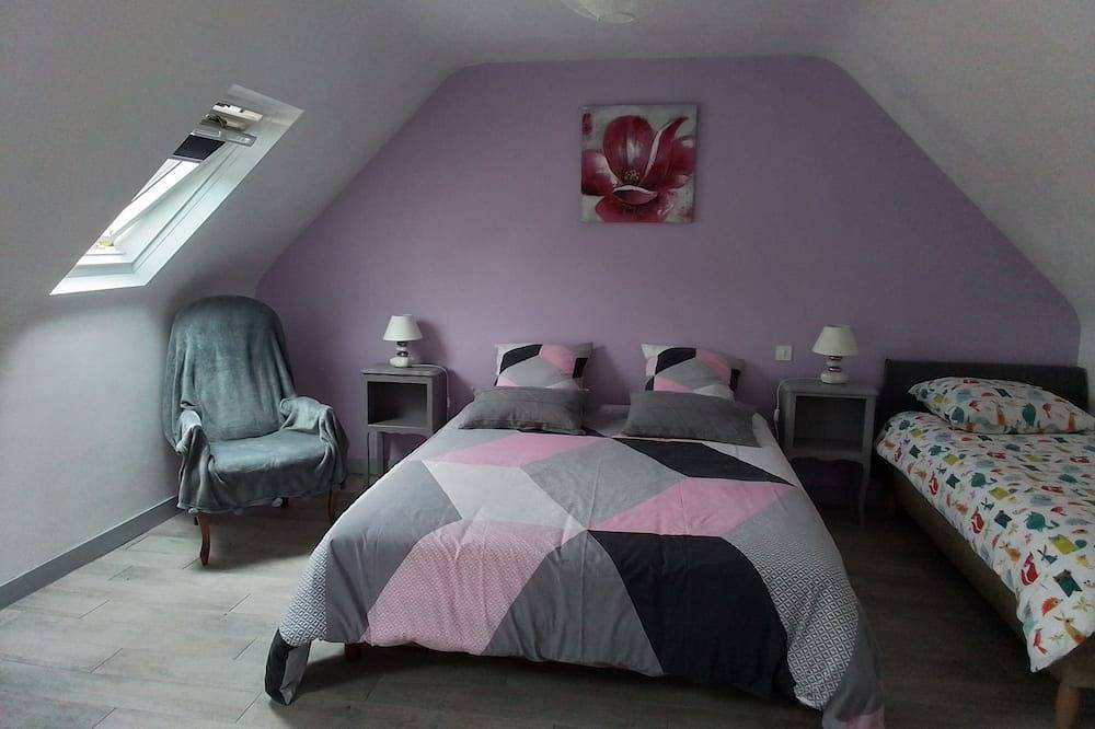 Maison à la Campagne, Proche des Plages au Cœur de la Baie D'audierne in Peumerit, Côte de Cornouaille