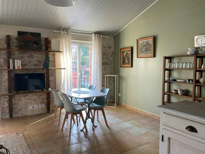 Location de vacances pour 2 personnes, avec terrasse et jardin, adapté aux familles à Salernes - 3