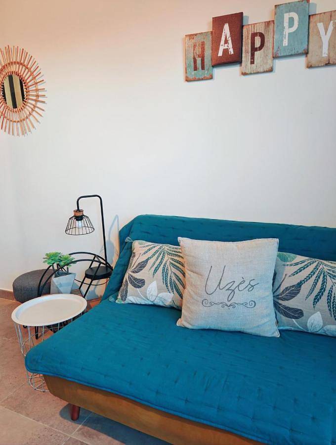 Gîte pour 2 personnes, avec piscine et jardin à Saint-Quentin-la-Poterie - 4