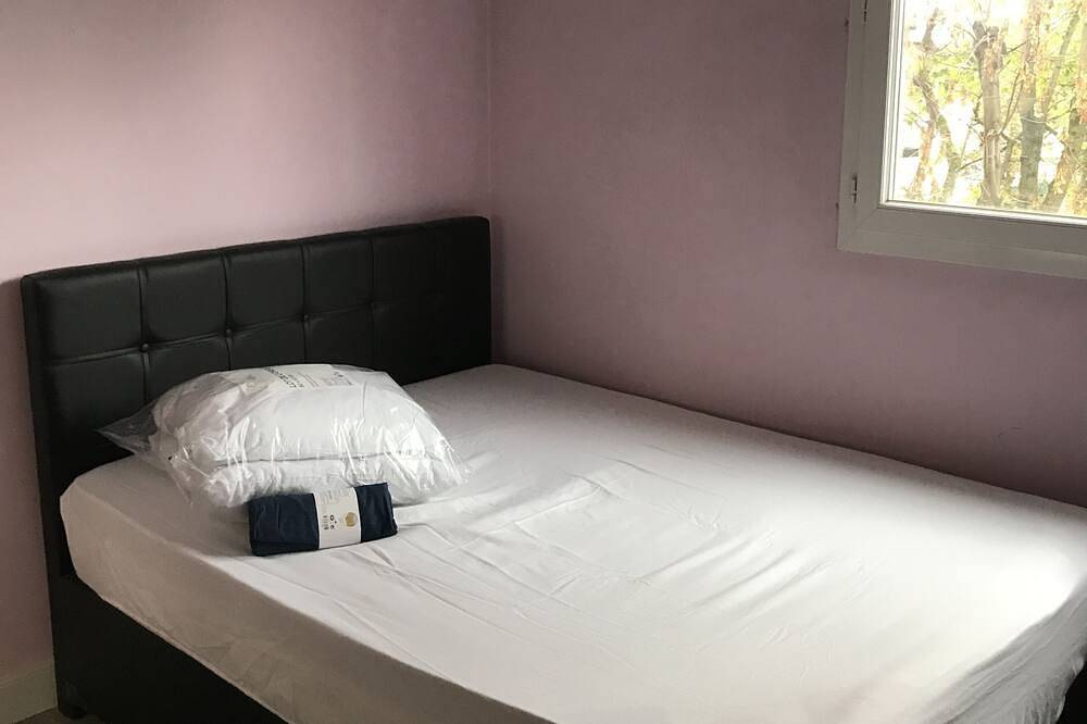 Room for rent in Evry in Évry-Courcouronnes, Essonne