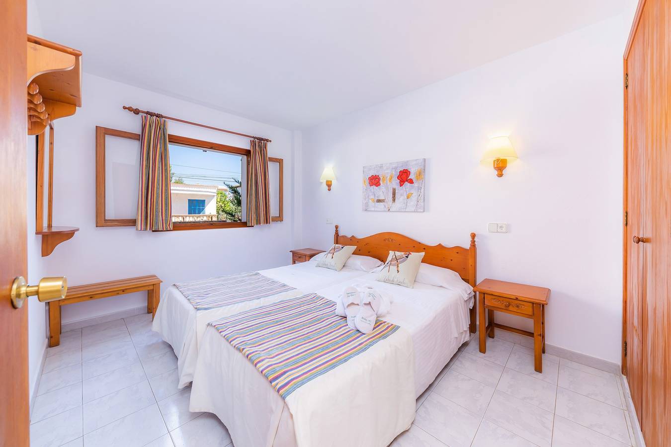 Entire apartment, Apartment Close to the Beach with Pool Access, Private Terrace, Air Conditioning and Wi-Fi in Canyamel, Capdepera