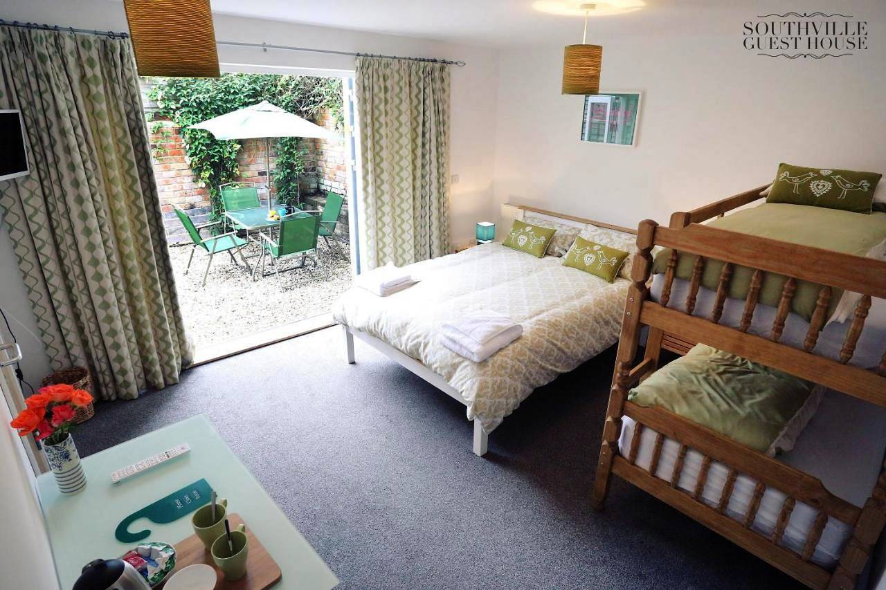 Southville Guest House in Bristol, South West England