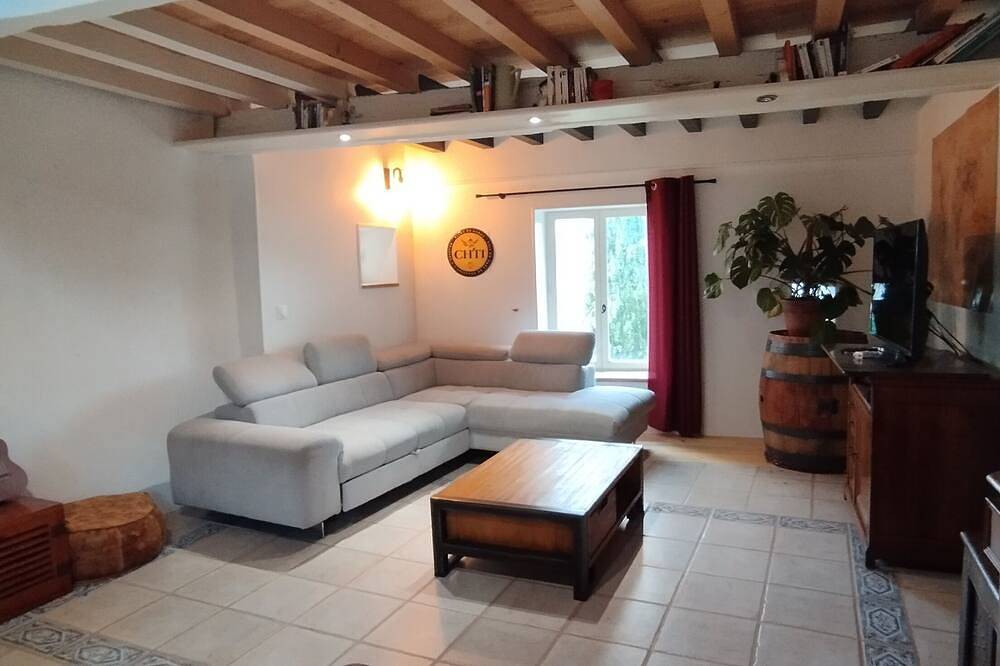 Logement Entier Avec Terrasse et vue Panoramique in Francillon-sur-Roubion, Die region