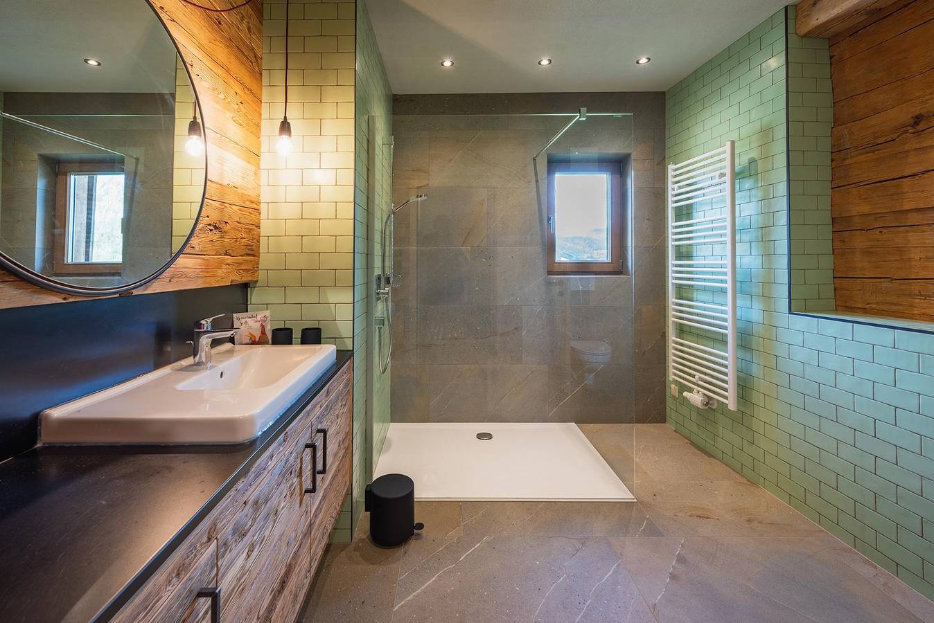 Dreibettzimmer "Troadkasten", Dusche, Wc in Saalfelden, Saalfelden am Steinernen Meer