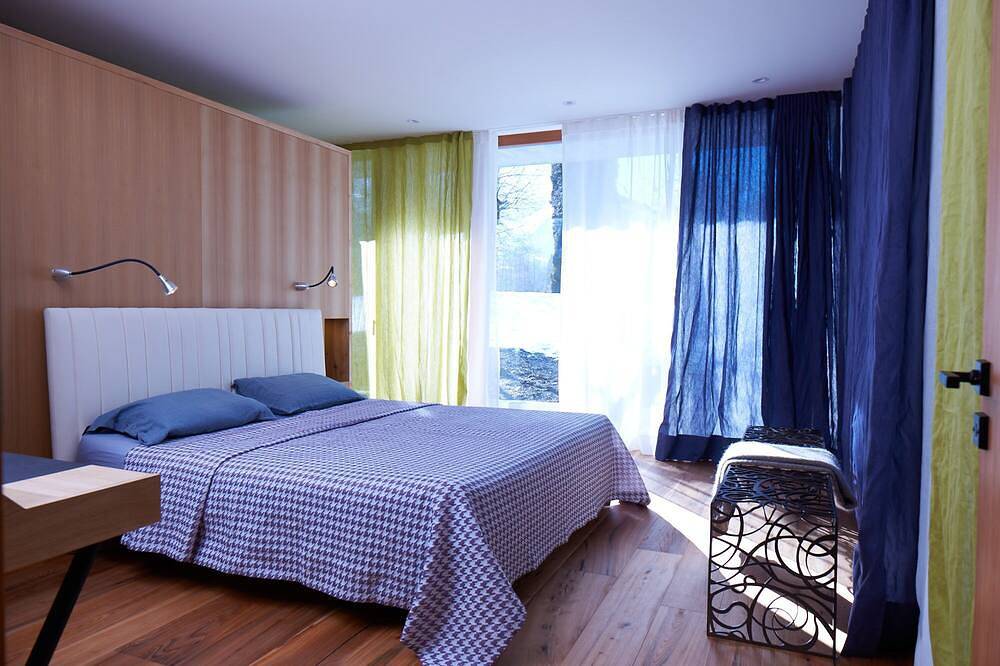 Ganze Wohnung, Neue grosszügige Ferienwohnung mit Sauna Appartment  Chalet Park *****s, in Diemtigen, Berner Oberland