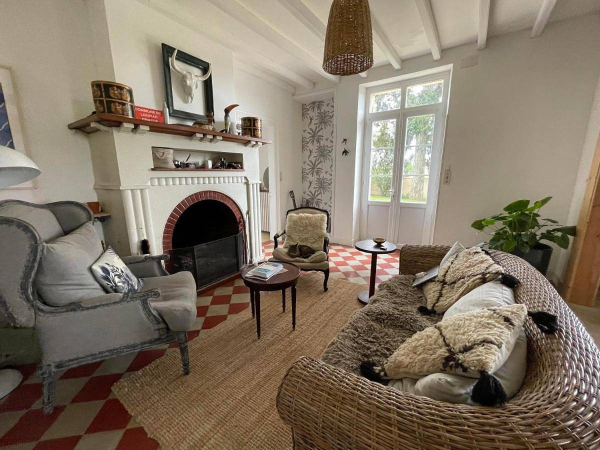 Double Room with Private Bathroom in Loupiac, Région de Langon