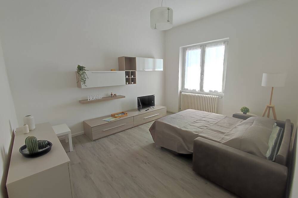 Ganze Wohnung, Villa Antonella, app Lavinia in Tavernerio, Brianza