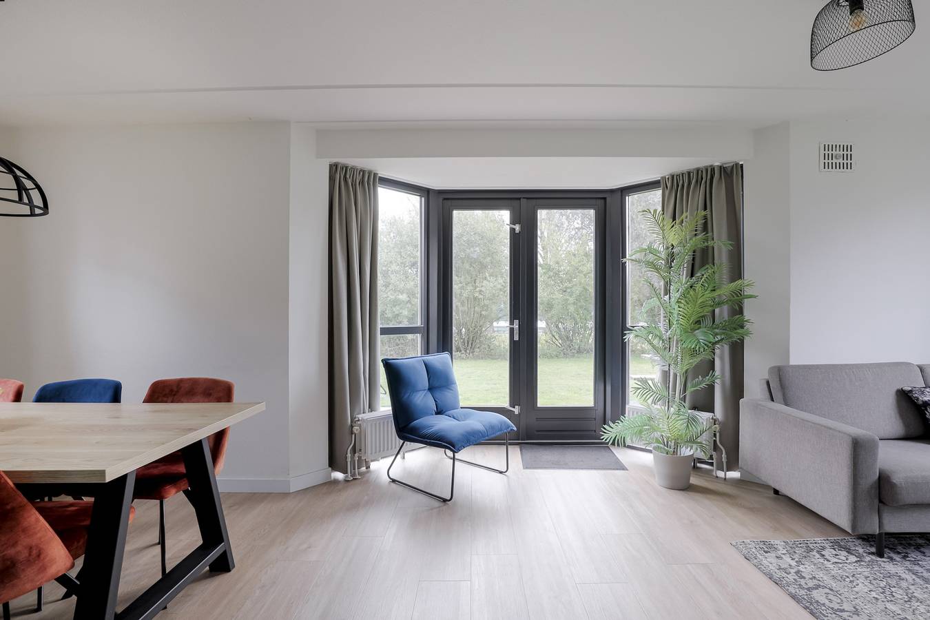 Vakantiepark 't Broeckhuys — 6 - Persoons Lakeside 7 Bungalow  in Betuwe