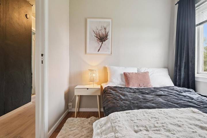 Location de vacances pour 2 personnes, avec jardin et vue à Leknes