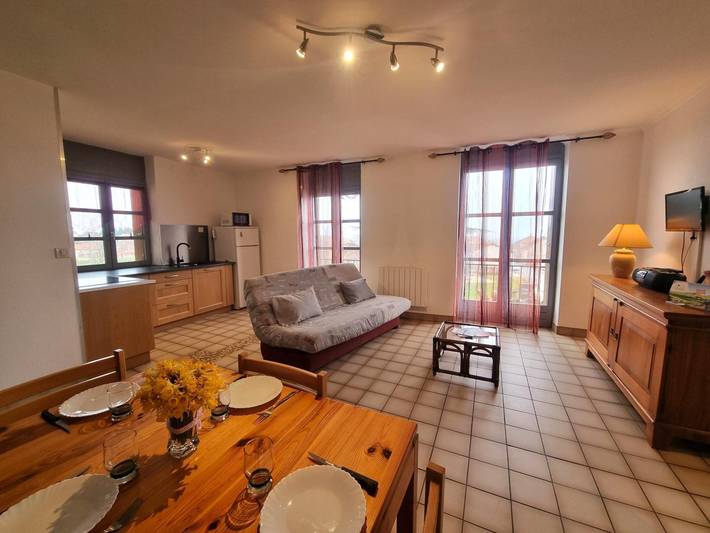 Gîte pour 4 personnes, avec balcon à Saint-André-d'Apchon - 2